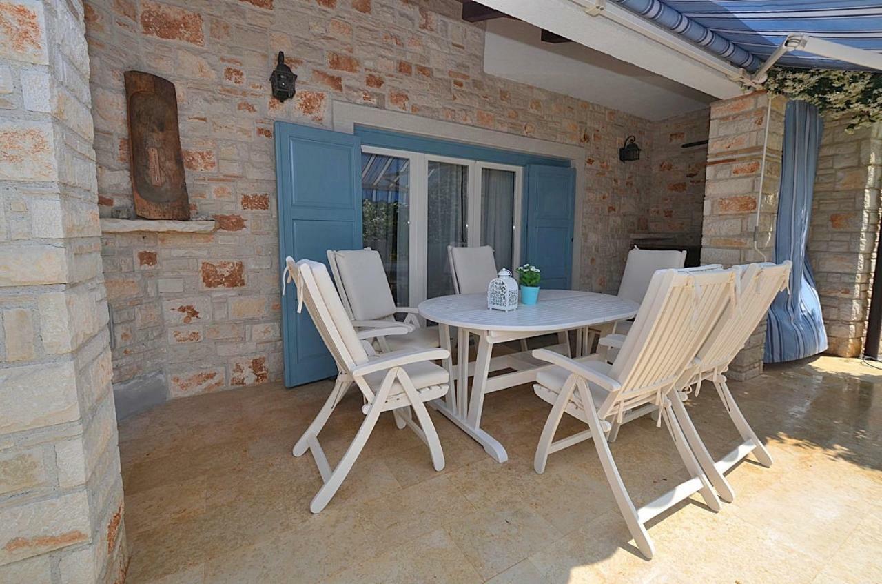Holiday Home Sverko Novigrad  Exterior photo